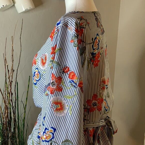 FASHION Nova blue white long sleeve cross top silky blouse ties at waist large - Picture 7 of 12